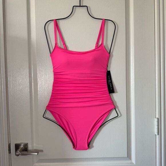 La Blanca Women's Island Goddess Rouched One Piece Swimsuit Bright Pink 2 NWT - Picture 3 of 9